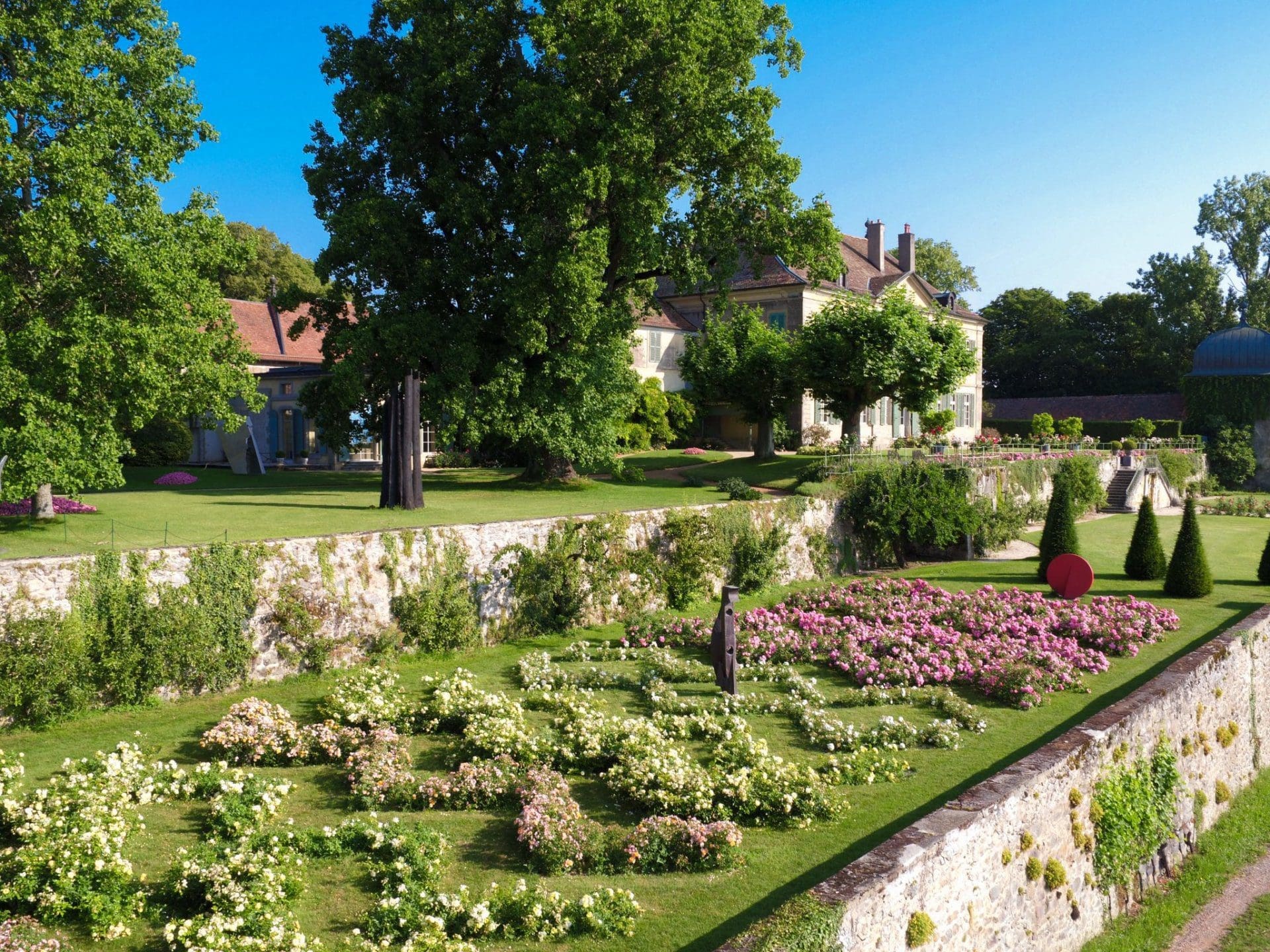 Themed gardens  Château de Vullierens